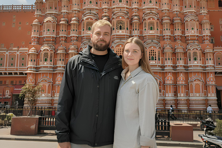 First-Time in Jaipur: Private City Tour with Local Guide