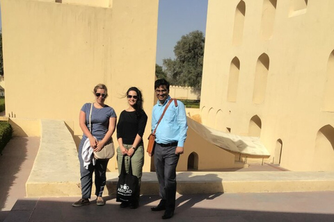 Desde Jaipur: Excursión privada de 4 días a Jaipur y Agra con final en DelhiCoche Sedán Privado