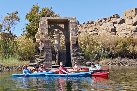 Aswan: Nubian Kayak Club an hour kayak around Philae Temple