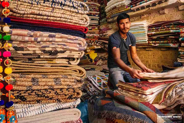 I mercati di Delhi: un'esperienza di shopping culturale con un espertoTour culturale con shopping e degustazione di street food