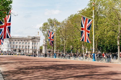 London: Changing of the Guard Tour by Buckingham Palace