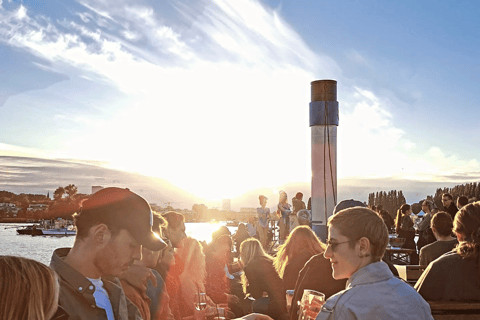 Berlin: 3-stündige Bierabend-Sightseeing-BootsfahrtBerlin: 3-stündige abendliche Sightseeing Bootstour