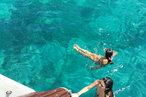 From Palau: La Maddalena Archipelago 4 Stops Boat Tour From Palau: La Maddalena Archipelago Full-Day Boat Tour