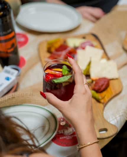 Melbourne: Bottomless Sangria & Tapas on Degraves Street