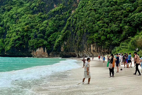 Au départ de PHI PHI - 7 îles à bord d&#039;un bateau à longue queue