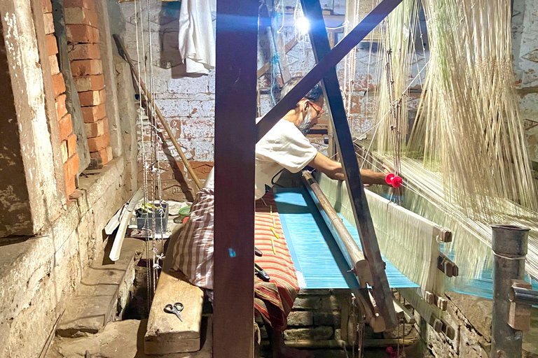 The Weavers Life in Kashi