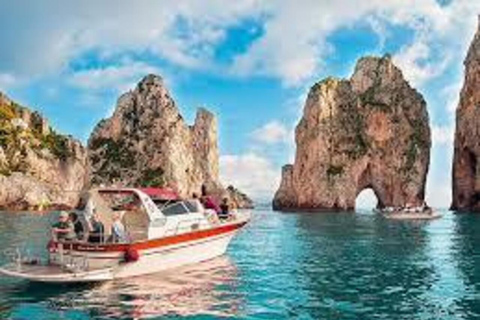 Amalfi Coast Boat Tour with Swimming and Drinks