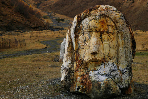 Kutaisi: Kazbegi Day Trip with Wine and Brandy Tasting