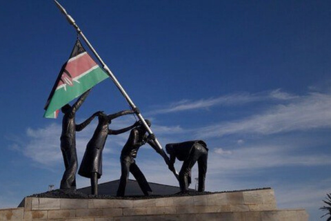 Nairobi: Baden-Powell & Nyeri Museum Day Trip with Guide 2 pax / Private Couples