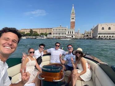 Luxuriöse Bootstour - Riva Aquariva Venedig Yacht
