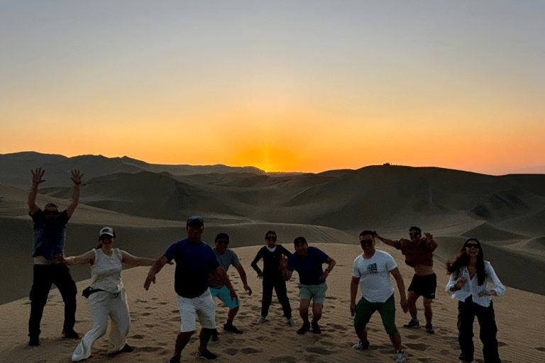 Lima: Tour privato a Paracas e all&#039;oasi di Huacachina e tramonto