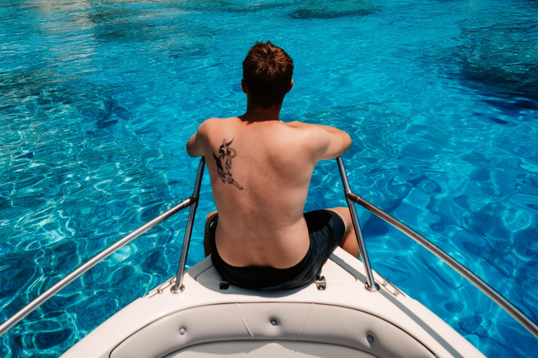 Prywatna łódź na Zakintos: jaskinie Keri, Mizithres, Agalas (maks. 5 osób)