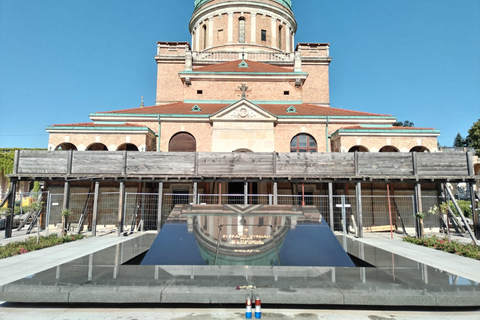 Zagreb: Mirogoj Cemetery & Medvedgrad Castle Echoes of Time: Mirogoj & Medvedgrad