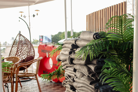Romantic 1-Hour Sunset Cruise for 2 with Cocktails | Riga