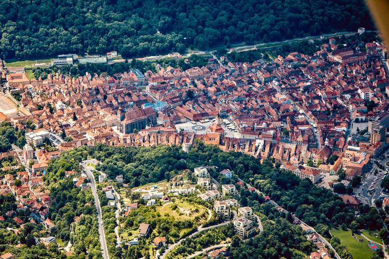 Zarnesti: 30-Minute Scenic Flight over Rasnov, Brasov & Bran