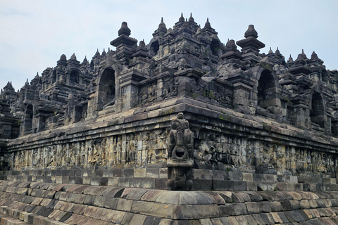 Yogyakarta: Borobudur Temple & Enam Langit Private Tour