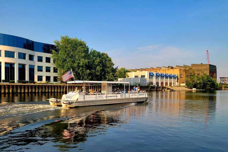 Wilmington: Abendliche Skyline-Fahrt auf dem Christina River. Foto: GetYourGuide
