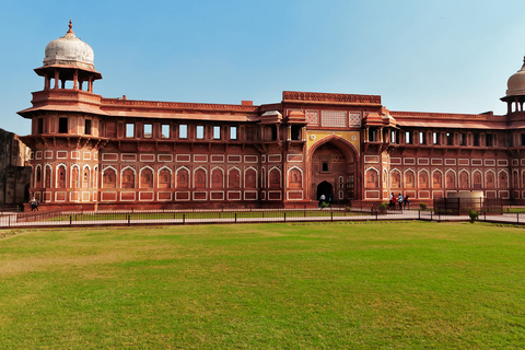 Vanuit Delhi: Agra-reis op dezelfde dag met Spaanssprekende gidsAC privéauto + gids + 5* lunch en monumenteningang