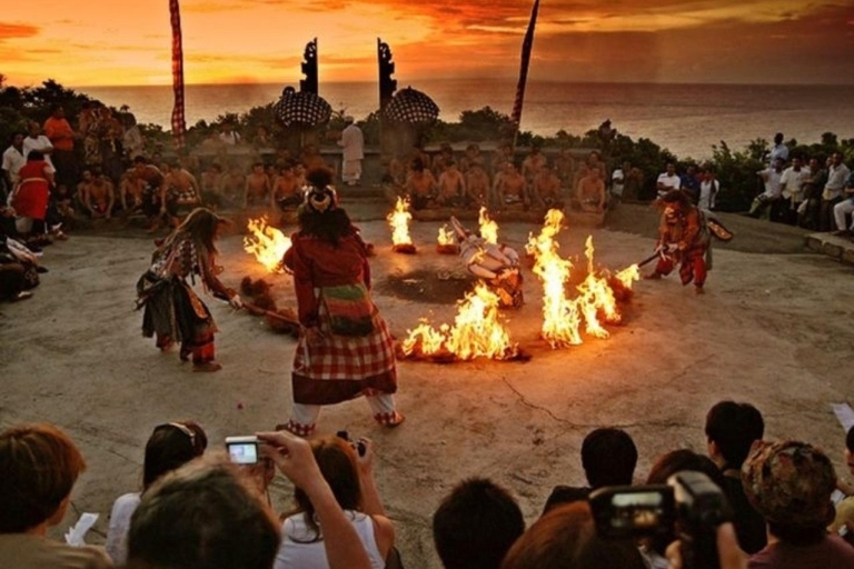 Uluwatu : visite privée d'un temple au coucher du soleil avec spectacle de danse du feuBillets pour le spectacle de danse Kecak uniquement
