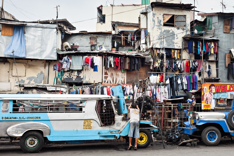 Manila: Inside the Slums A Guided Half-Day Community Tour
