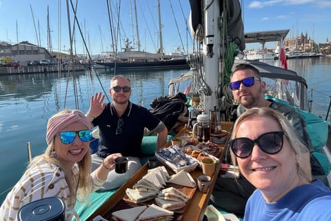 Palma de Mallorca: Segeltörn mit Verkostungsmenü