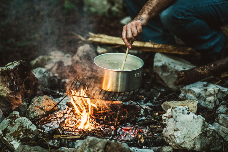 Chamonix: Escursione al tramonto e fonduta di formaggio in un paese alpino