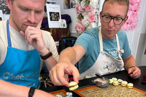 Paris : Atelier de fabrication de macarons à Montmartre