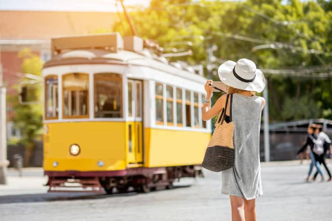 Lisboa: Ticket de entrada al tranvía 28 con audioguía y pase de 24 horas