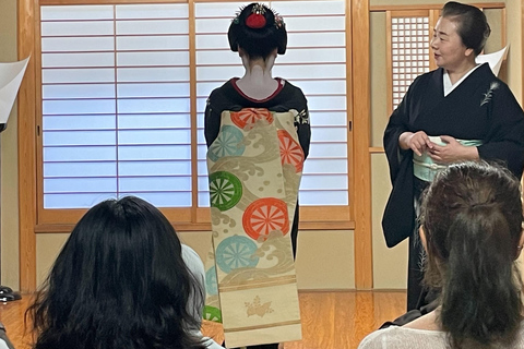 Kyoto: Incontra la geisha maiko con il tour a piedi di Gion