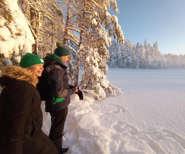 From Helsinki: Nuuksio National Park Hiking Tour with Food