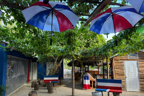 Puerto Plata: El Gallo Ecolodge Day Pass with Lunch