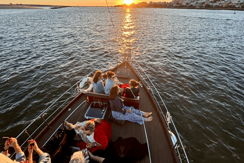 Porto: 6 Bridges of Douro Classic boat tour Porto : Classic boat Cruise on the Douro River