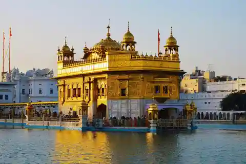 Cultural Walk of Amritsar (2 hours guided walking tour)