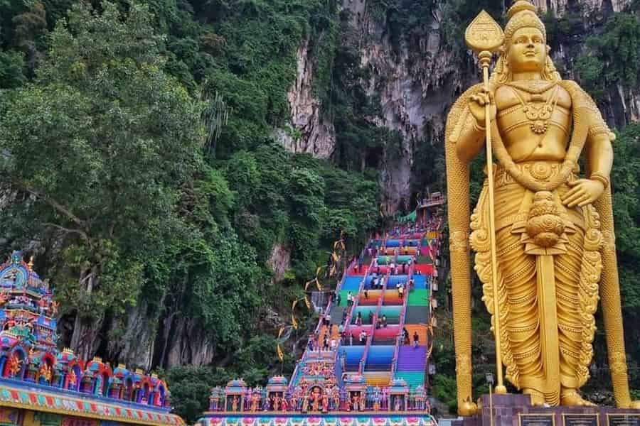 Kuala Lumpur: Halbtagestour Batu-Höhlen & Highlights der Stadt. Foto: GetYourGuide