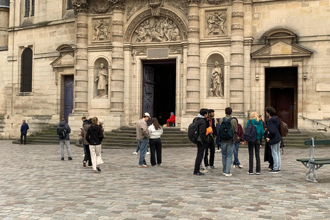 Paris : visite de Notre-Dame et promenade dans l'île de la Cité ou le quartier latinVisite de l'intérieur de la cathédrale Notre-Dame et promenade dans l'île de la Cité