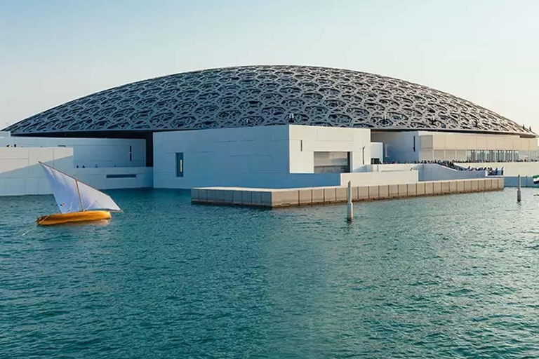Private Abu Dhabi City Tour from Dubai & Sheikh Zayed Mosque This tour option includes a German-speaking tour guide