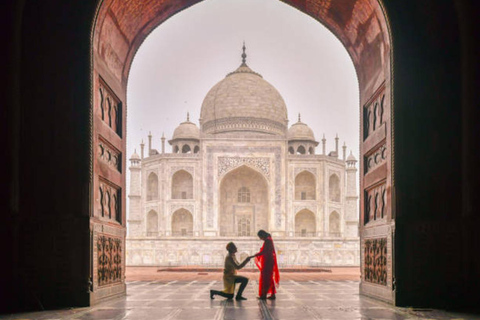 Taj Mahal e Agra: tour da Delhi in treno GatimaanDa Delhi: tour all-inclusive di Taj Mahal e Agra in Gatiman
