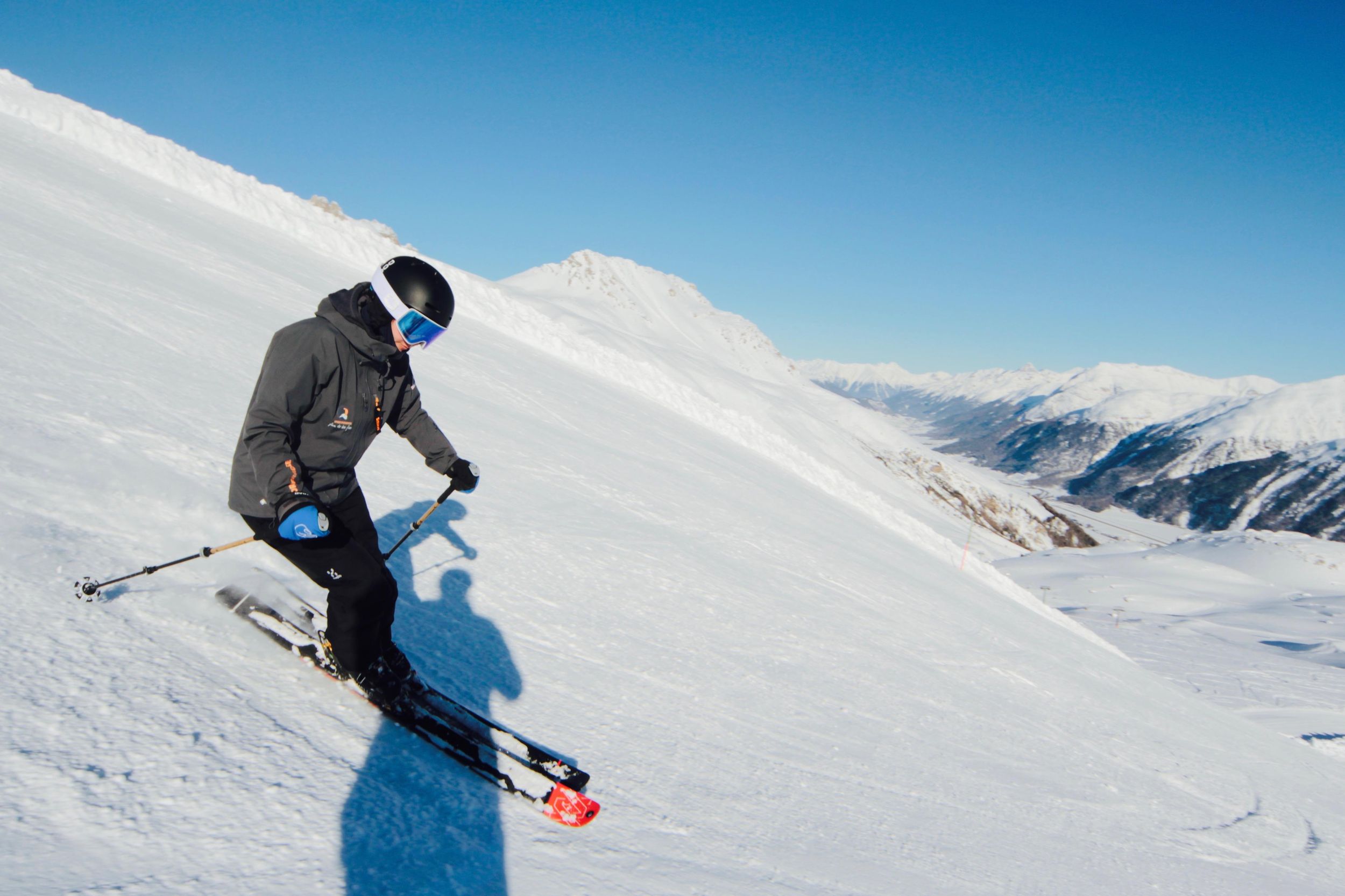 St. Moritz: Skikurs am Morgen