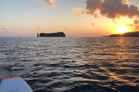 Vila Franca: Passeio de barco ao pôr do sol com vinho e actividades aquáticas