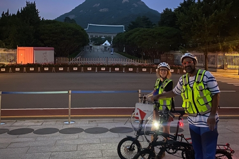 Seoul: Evening E-bike Guided Tour