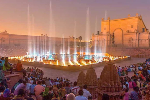 Tour privado por el casco antiguo de Delhi con el templo de AkshardhamTour privado por el casco antiguo de Delhi con ticket de entrada