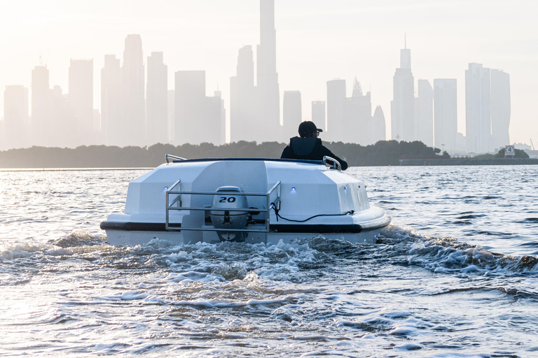 Dubai: Self-Drive Boat Tour in Creek Harbour - 5 Pax Dubai: Self-Drive Boat Experience in Creek Harbour - 5 Pax