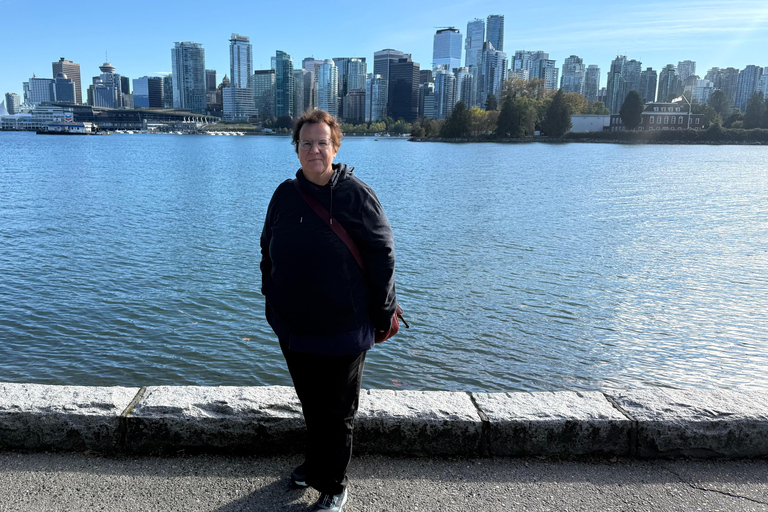 Vancouver: Hop-On Hop-Off City Tour by Car, Small Group