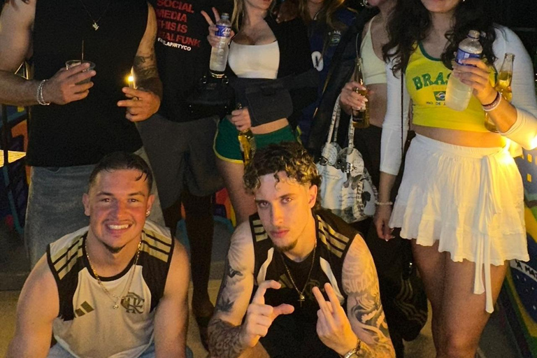 Pubcrawl & Real Favela Party in Rocinha with Locals