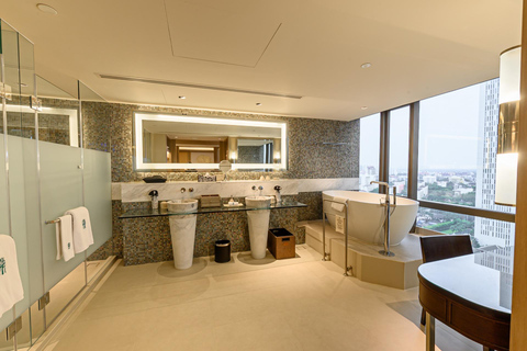 Bangkok: Banyan Tree Hotel Staycation Packages 1 Night in Horizon Room + THB4,500 F&B Credit