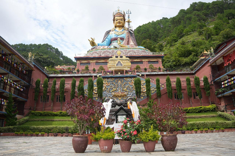 Katmandu: Wycieczka do klasztoru Pharping (jaskinia Asura i Yangleshö)