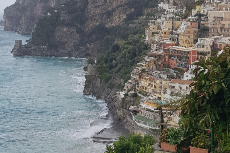 Sorrente : visite en petit groupe d&#039;une jounée sur la côte amalfitaine