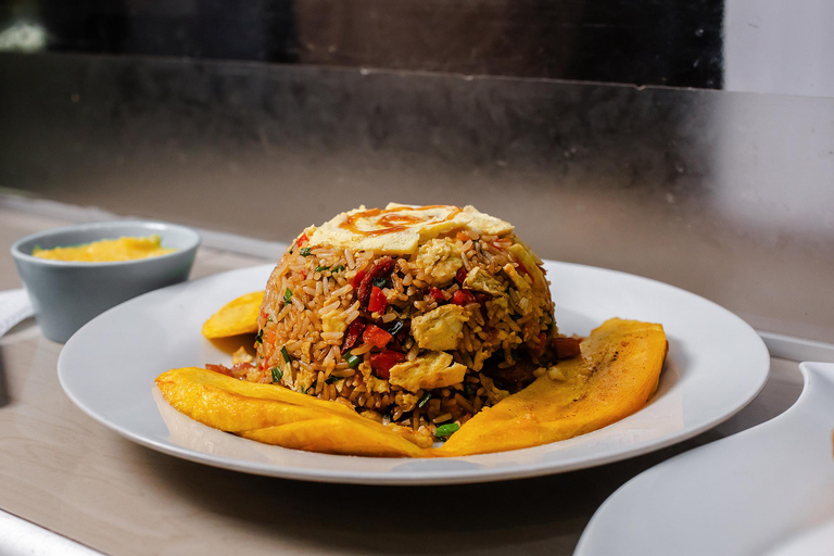Lima: Criollo Nights Food Tour with 14+ Tastings