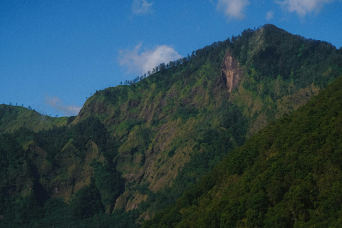 阿邦山徒步旅行阿邦山徒步
