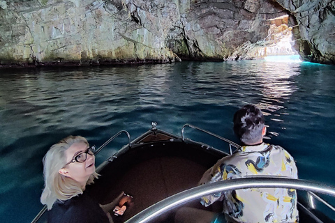 7 Stunden private Tour Perast, Bucht von Kotor &amp; Blaue Höhle, Mittagspause